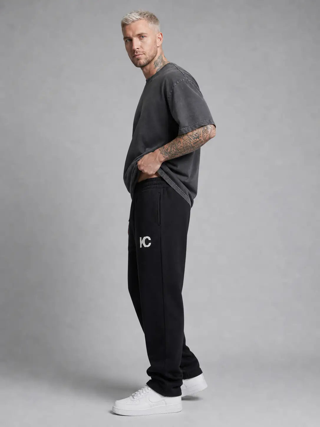 Heavy Sweatpants — Black